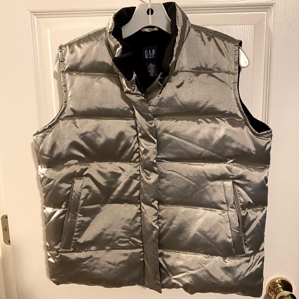 Gap silver puffer vest size L